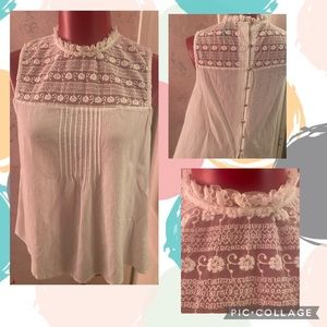 Sleeveless loose fitting top with lace detail from H&M size 8